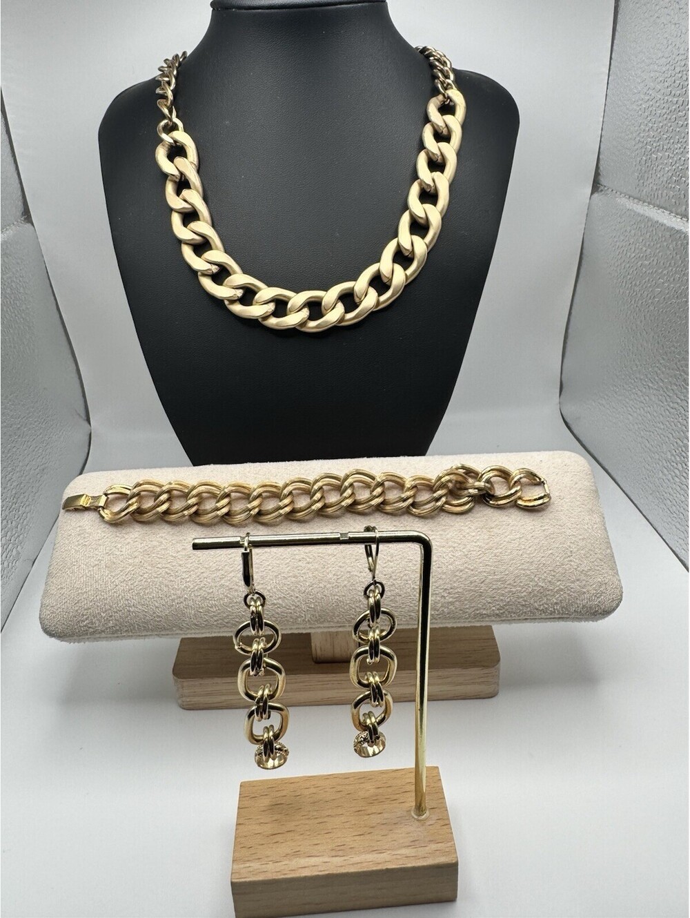 Designer Vintage Gold Tone  Chunky Chain 3 pc Lot Necklace Bracelet Ring